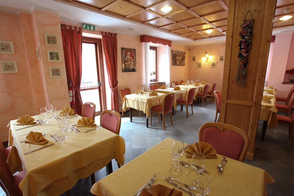 Pré-Saint-Didier Hotel Alpechiara מראה חיצוני תמונה
